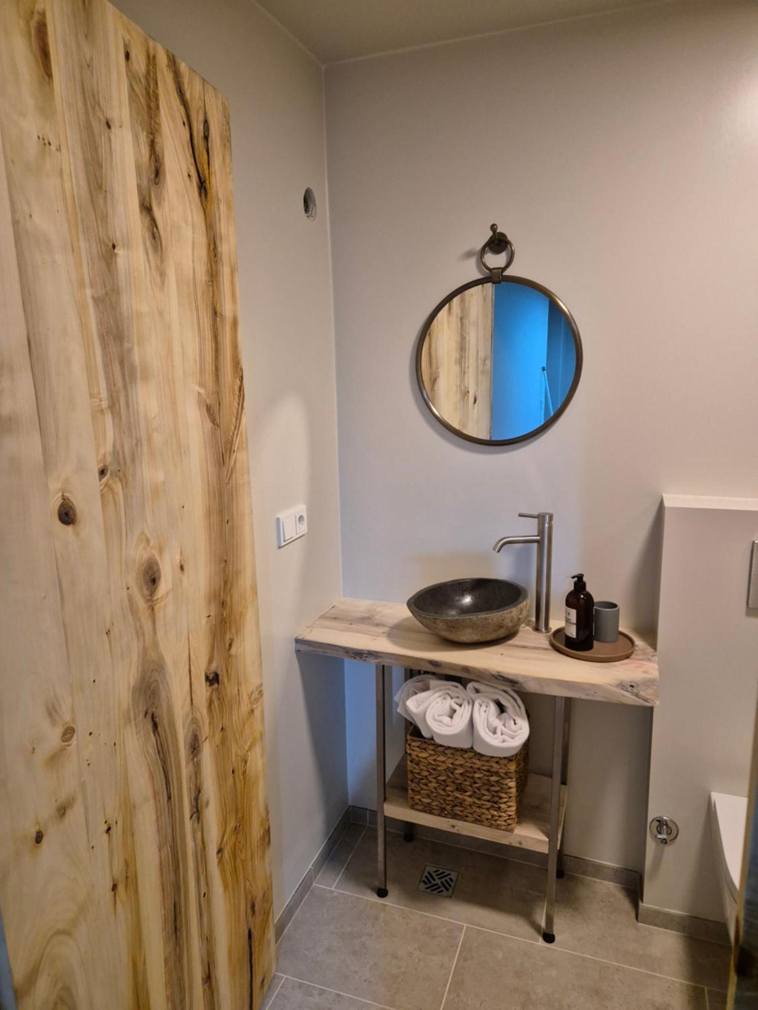 Mothir Joerth Organic Farm Guesthouse In Vallanes Extérieur photo